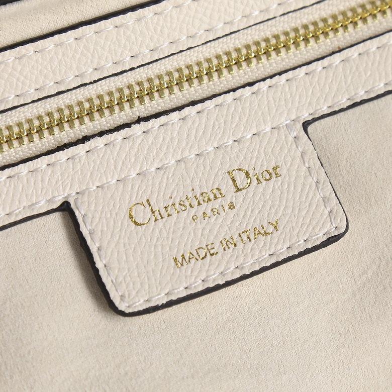 saddle 6666 25.5X20X6.5cm XM 1